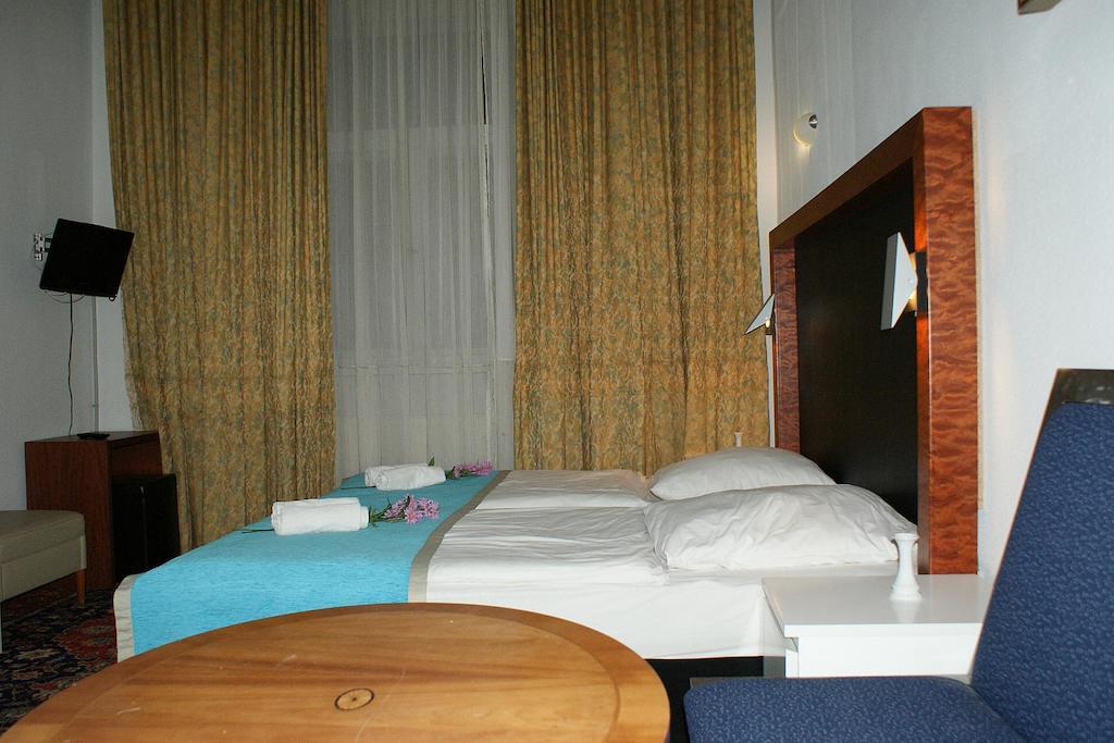 Hotel Garni Aaberna Berlin Room photo